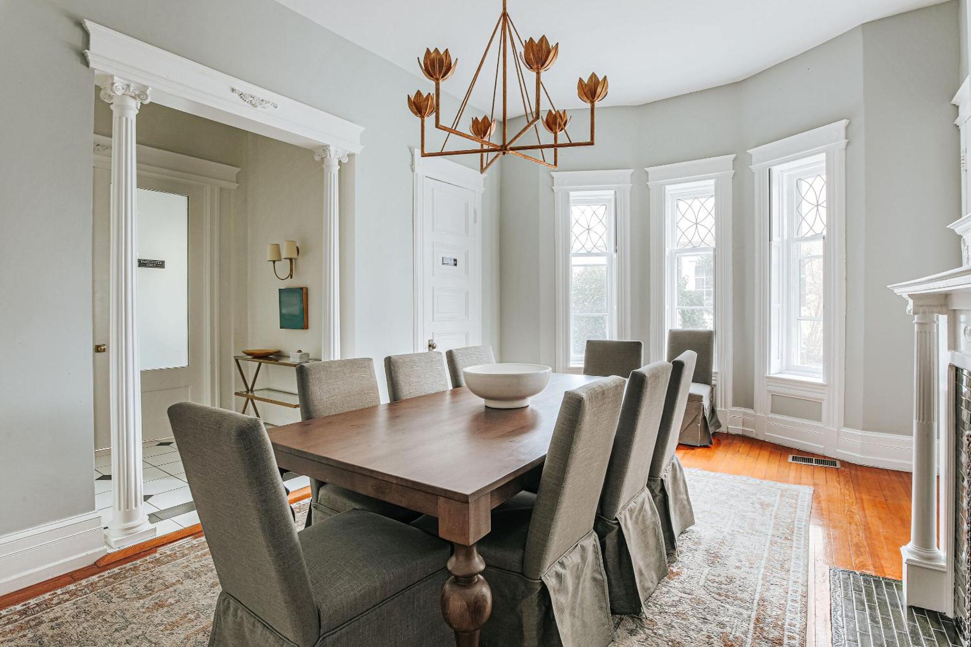 The Historic Berkeley Place Staunton Rom bilde