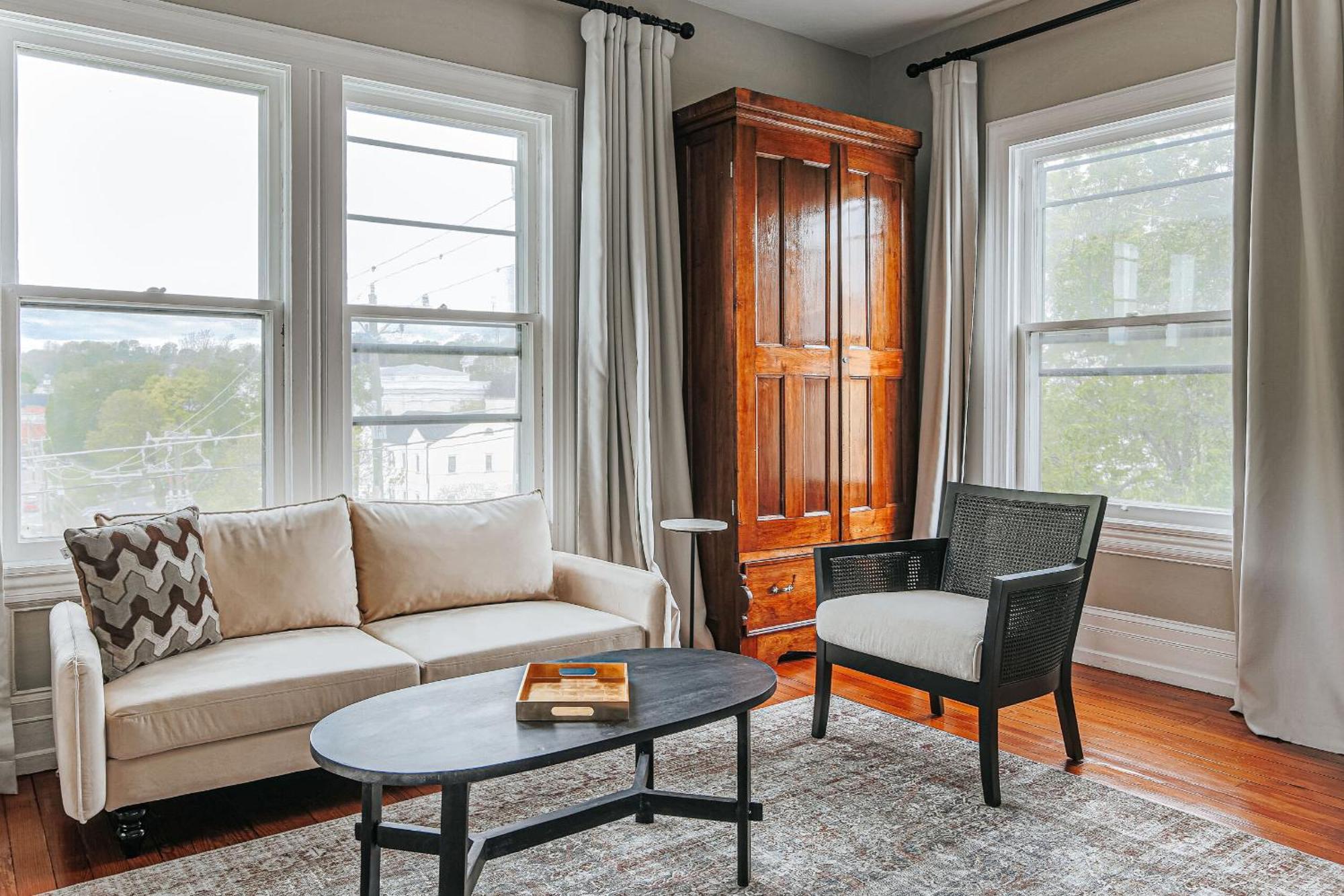 The Historic Berkeley Place Staunton Rom bilde