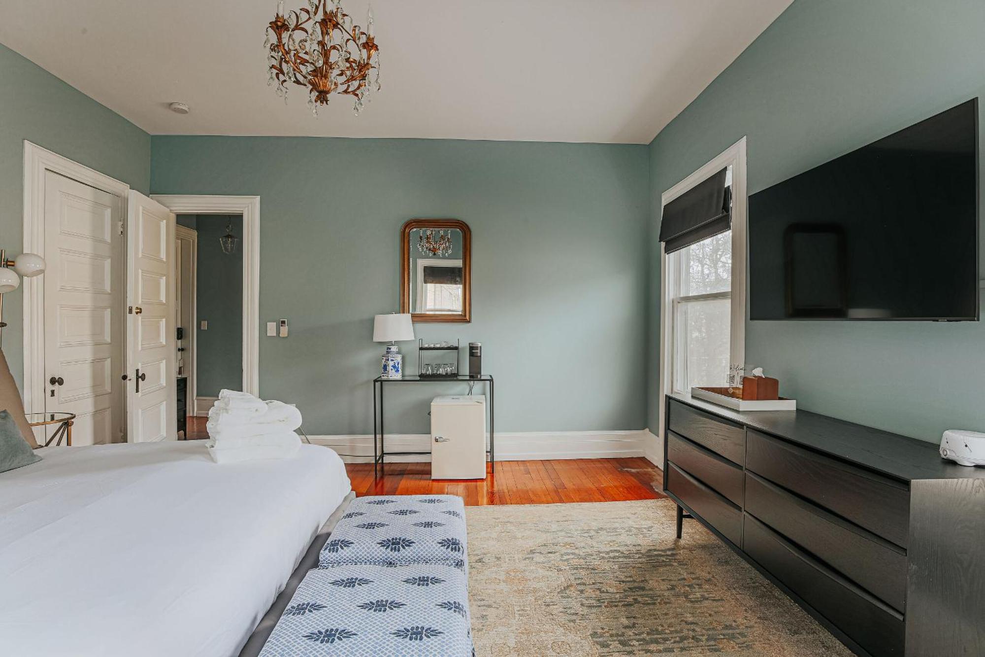 The Historic Berkeley Place Staunton Rom bilde