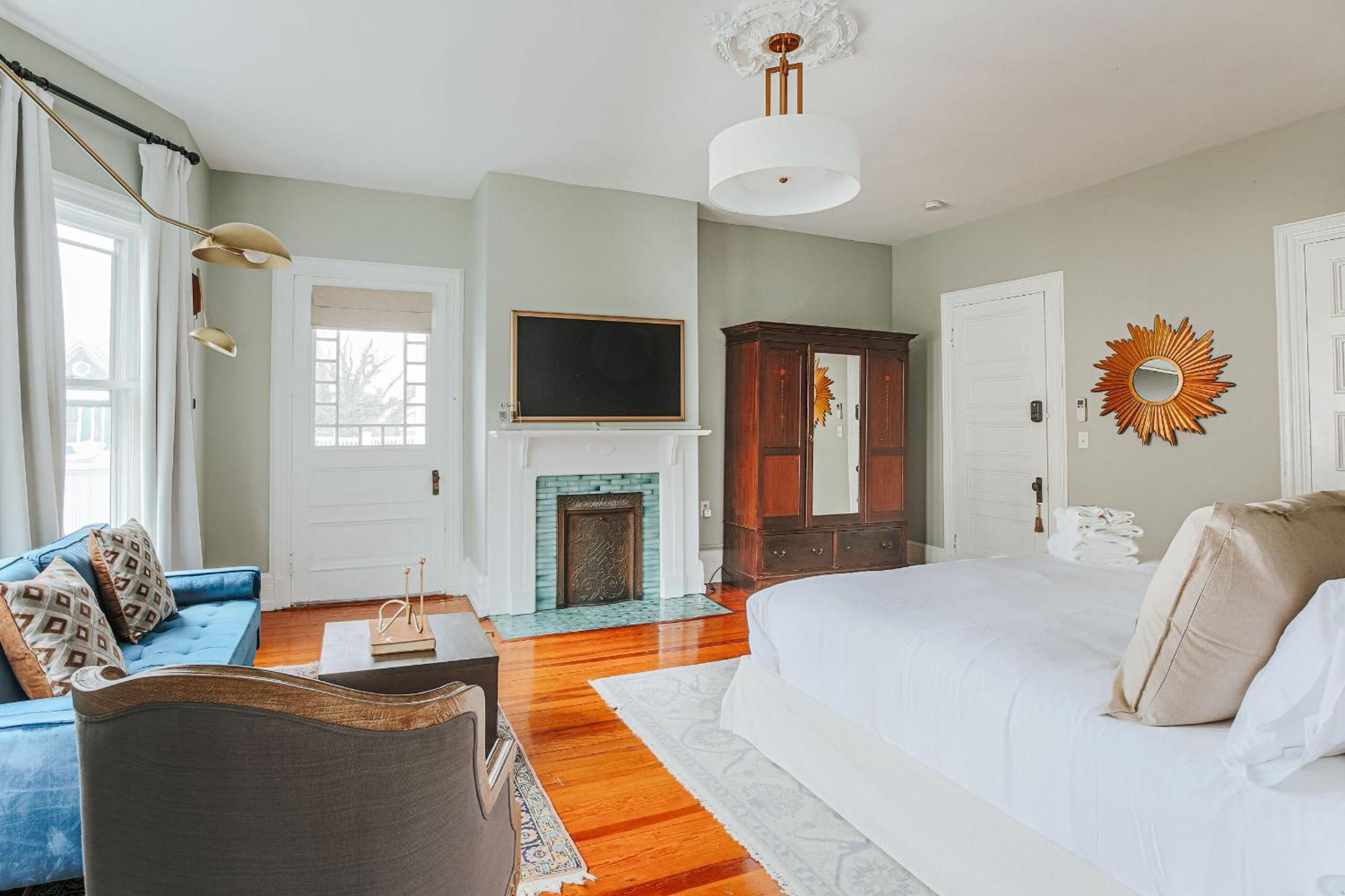 The Historic Berkeley Place Staunton Rom bilde