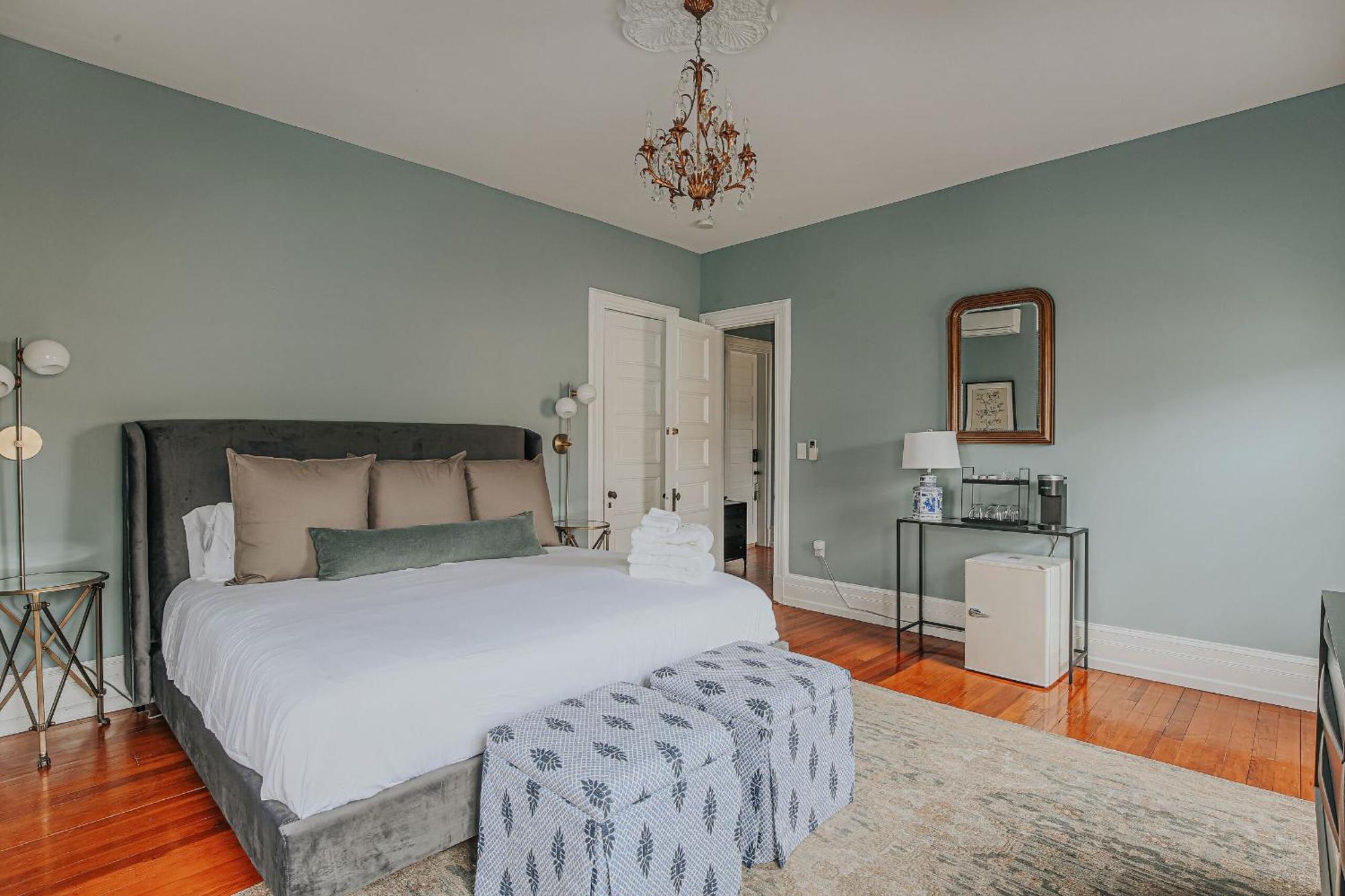 The Historic Berkeley Place Staunton Rom bilde